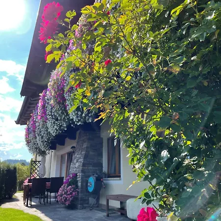 Rosengarten Appartement Söll